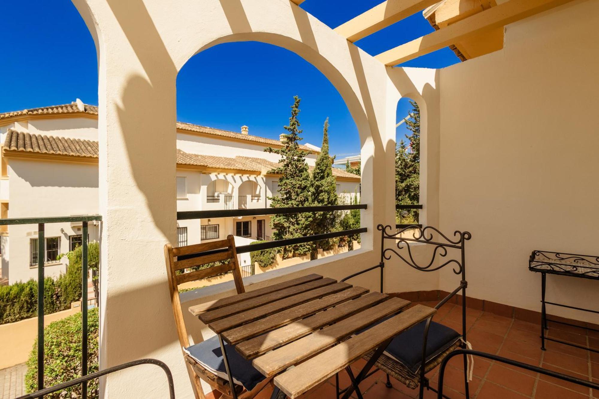Beautiful Townhouse Walking Distance To The Beach In Costabella, Марбеля Екстериор снимка
